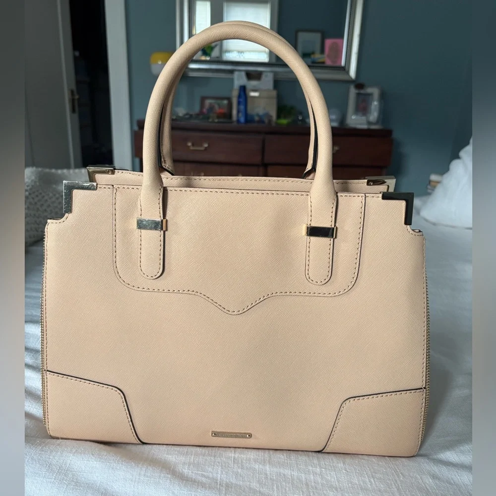 Rebecca Minkoff Amorous Satchel Bag in Perfect Condition! - Picture 4 of 13